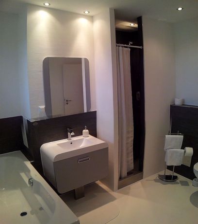 Imagen de la habitación del Hotel Youngstar. Foto 3