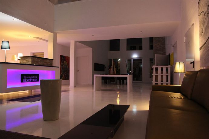 Imagen de la habitación del Hotel Youngstar. Foto 7