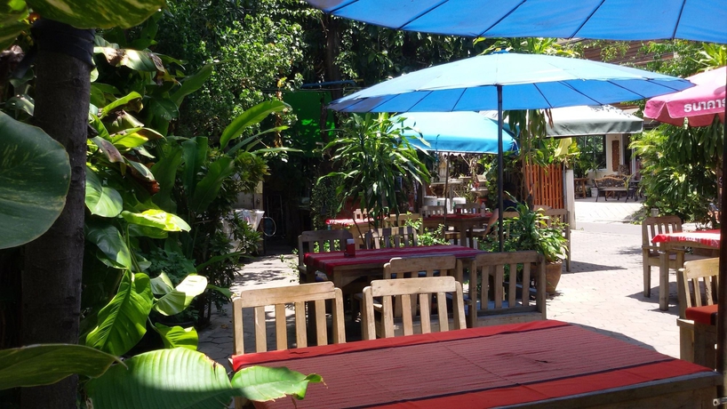 Imagen del bar/restaurante del Hotel Your House 3 Guest House. Foto 2