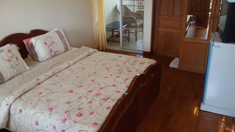 Imagen general del Hotel Your House 3 Guest House. Foto 1