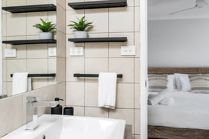 Imagen de la habitación del Hotel Your Luxury Escape - Byron At Clarkes. Foto 29