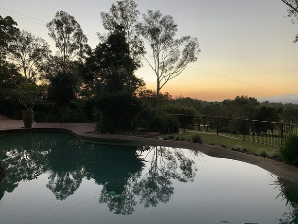 Imagen de la piscina del Hotel Your Luxury Escape - Little Farm Cottage 1. Foto 28