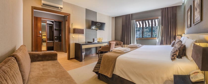 Imagen de la habitación del Hotel Your and Spa Alcobaça. Foto 4