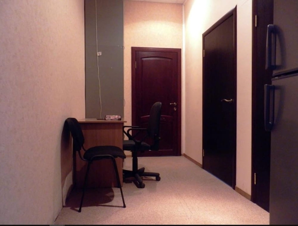 Imagen de los interiores del Hotel Yourhostel Podol. Foto 11