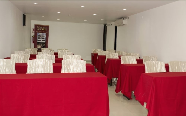 Imagen de los interiores del Hotel Yours Lifestyle. Foto 15