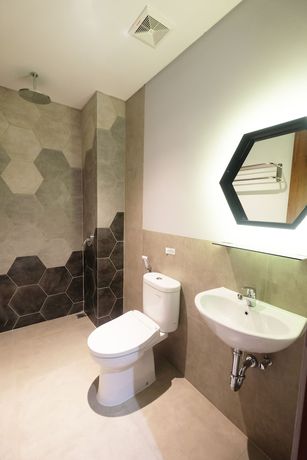 Imagen de la habitación del Hotel Youstay Semarang By Sinergi. Foto 3