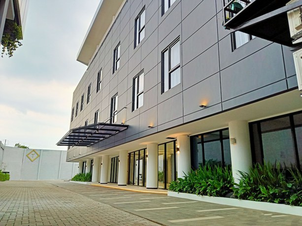 Imagen general del Hotel Youstay Semarang By Sinergi. Foto 1