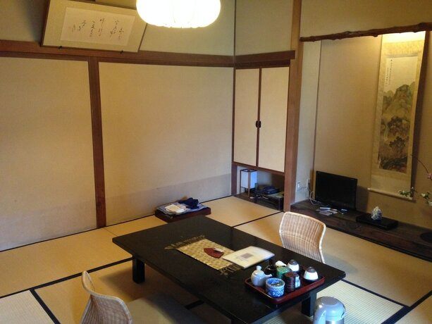 Imagen de la habitación del Hotel Yoyokaku. Foto 12