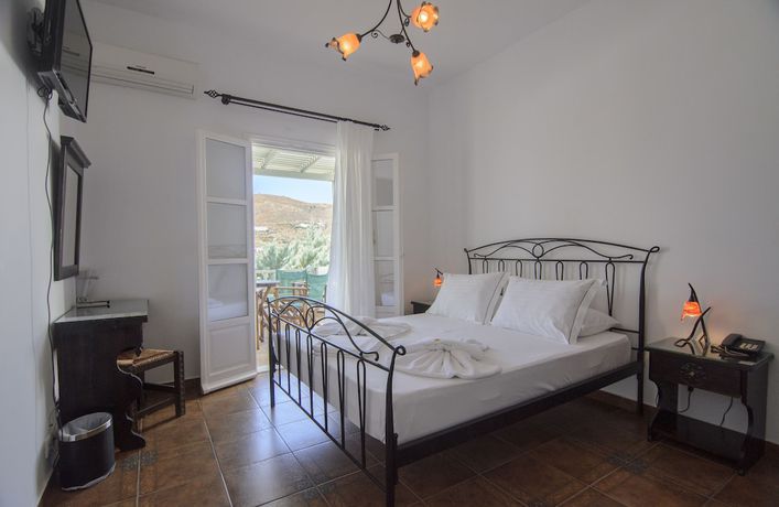 Imagen de la habitación del Hotel Yperia. Foto 13