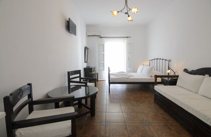 Imagen de la habitación del Hotel Yperia. Foto 16