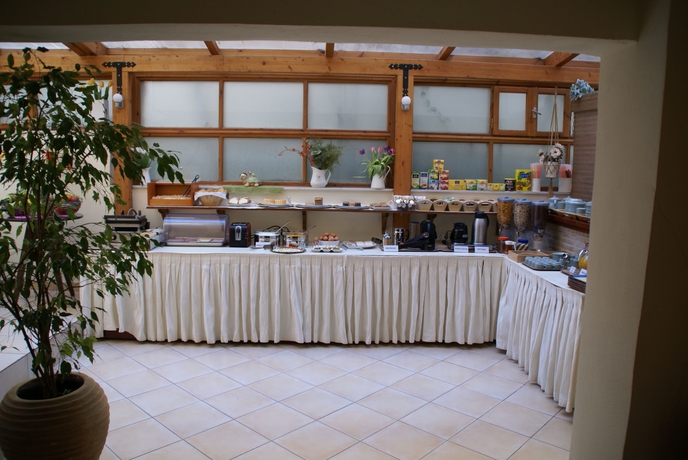 Imagen del bar/restaurante del Hotel Yria. Foto 3