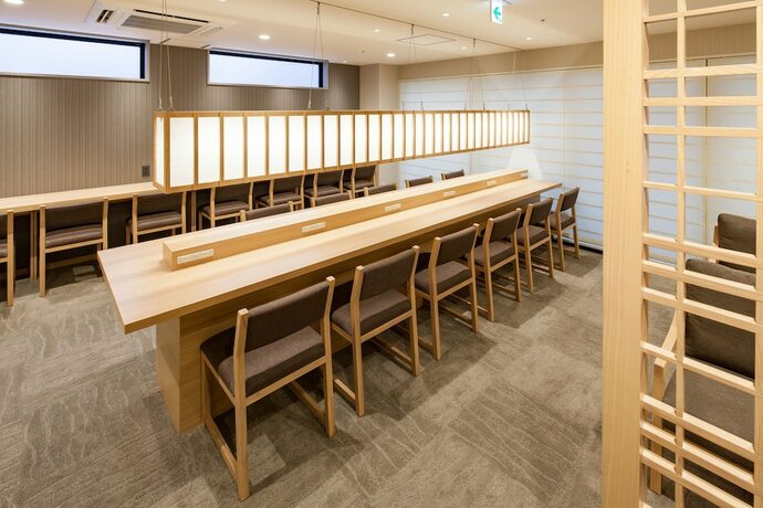 Imagen del bar/restaurante del Hotel Y's Cabin Osaka Namba. Foto 14