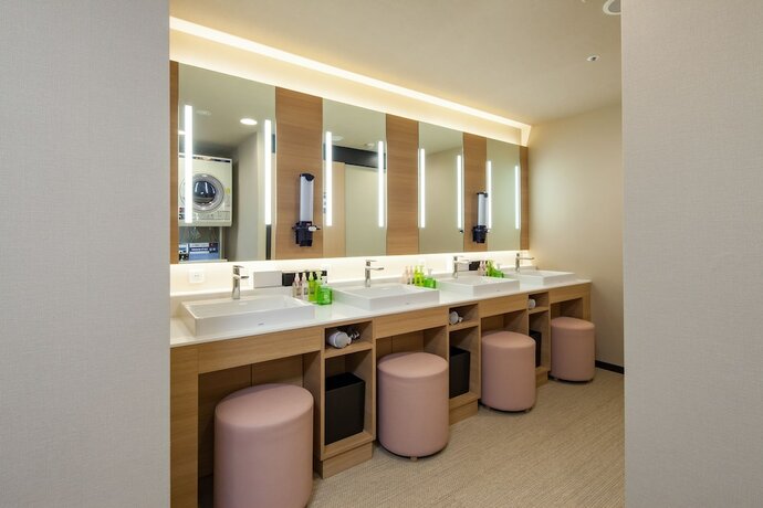 Imagen general del Hotel Y's Cabin Osaka Namba. Foto 9