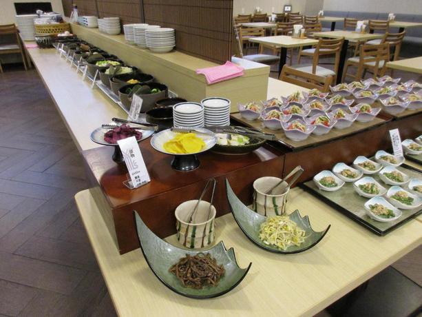 Imagen del bar/restaurante del Hotel Y's Shin - Osaka. Foto 2