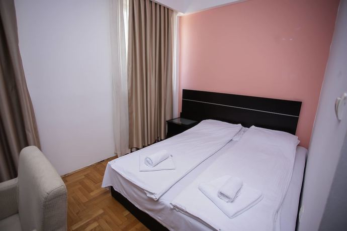 Imagen de la habitación del Hotel Yu. Foto 7
