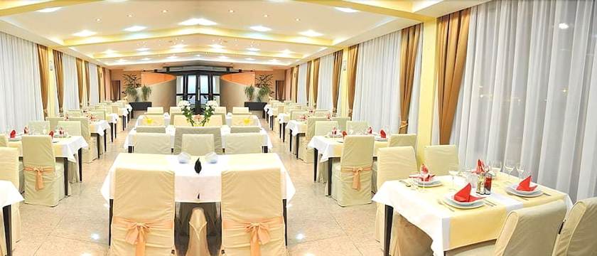 Imagen del bar/restaurante del Hotel Yu. Foto 4