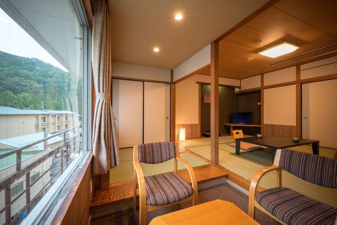 Imagen de la habitación del Hotel Yu No Mori Shidotaira. Foto 13