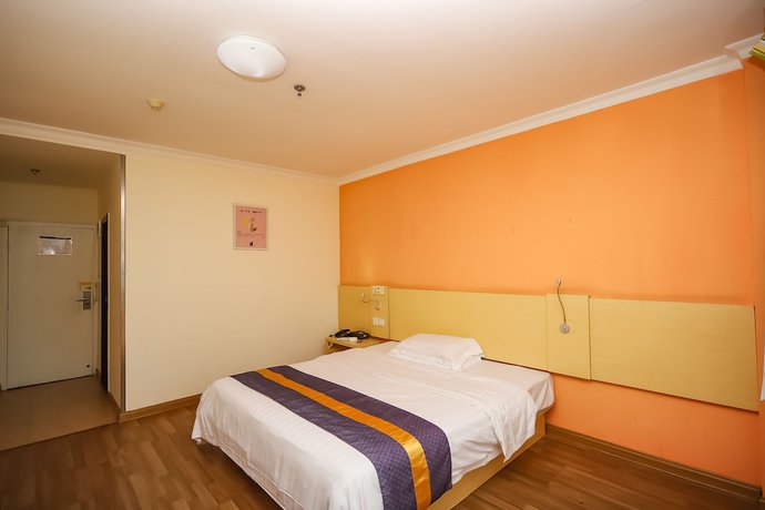Imagen de la habitación del Hotel YuanMan. Foto 2