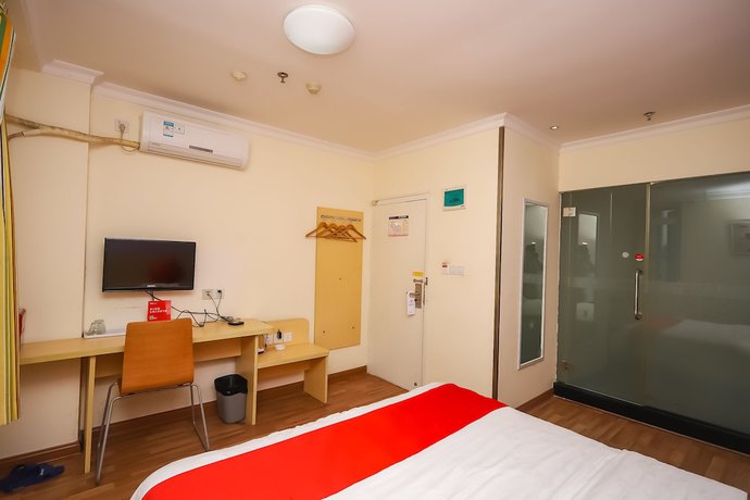 Imagen de la habitación del Hotel YuanMan. Foto 7