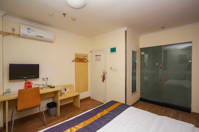 Imagen de la habitación del Hotel YuanMan. Foto 8