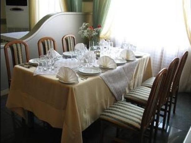 Imagen general del Hotel Yubileiny. Foto 4