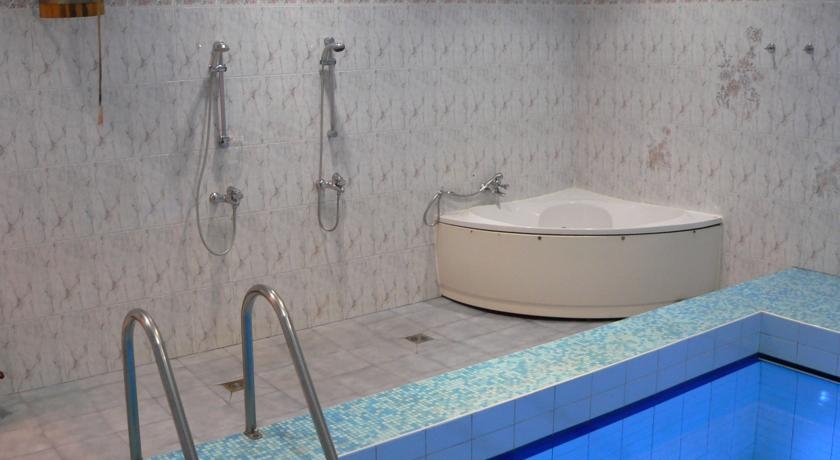 Imagen de la piscina del Hotel Yubileynaya. Foto 10
