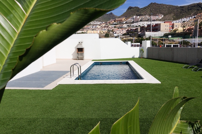 Imagen de la piscina del Hotel Yucca Villas. Foto 11