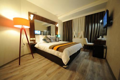 Imagen de la habitación del Hotel Yucel. Foto 3