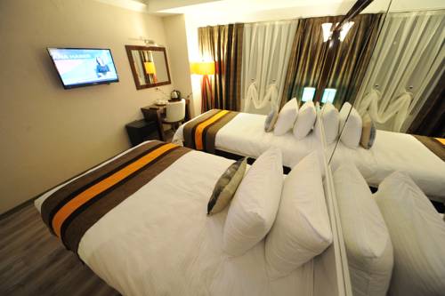 Imagen de la habitación del Hotel Yucel. Foto 5