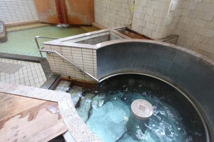 Imagen de la piscina del Hotel Yudanaka. Foto 19