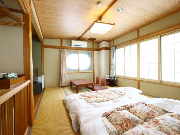 Imagen de la habitación del Hotel Yudanaka. Foto 5