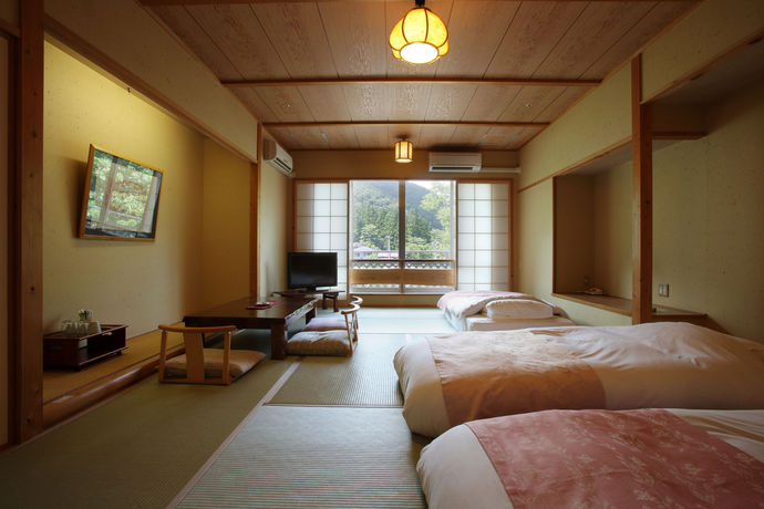 Imagen de los interiores del Hotel Yudukushi Salon Ichinobo. Foto 19