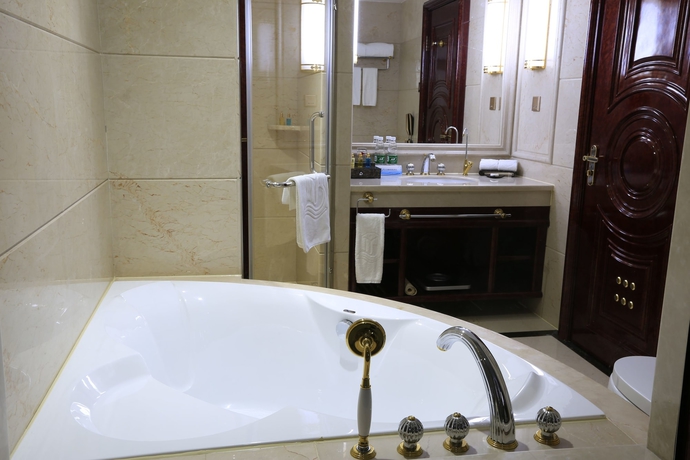 Imagen de la habitación del Hotel Yueda Financial City International. Foto 9