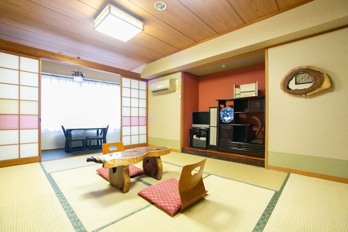 Imagen de la habitación del Hotel Yufuin Akarinoyado. Foto 14