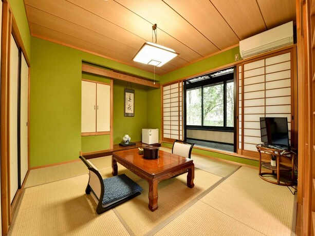 Imagen de la habitación del Hotel Yufuin Kinrinko Kadan. Foto 18