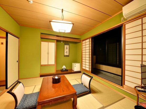 Imagen de la habitación del Hotel Yufuin Kinrinko Kadan. Foto 28