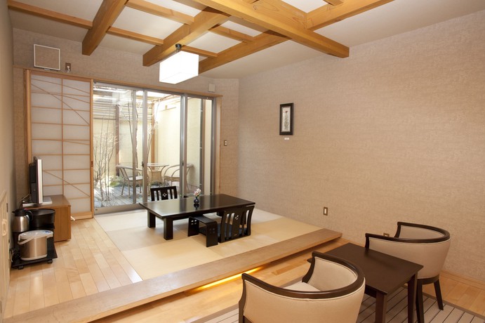 Imagen de la habitación del Hotel Yufuin Kutsurogi No Yado Nanakawa. Foto 10