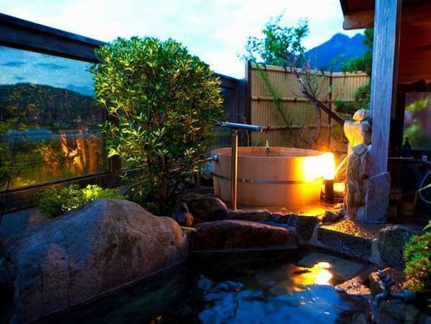 Imagen de la piscina del Hotel Yufuin Onsen Poppoan. Foto 17