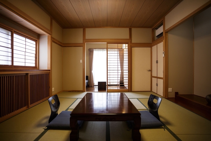 Imagen de la habitación del Hotel Yufuin Onsen Tsukanoma. Foto 14