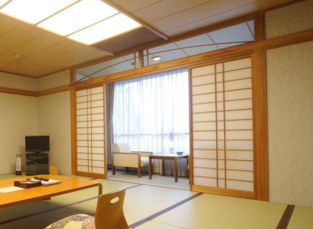 Imagen de la habitación del Hotel Yufuin Onsen Yufuin Kotobuki Hananosho. Foto 3