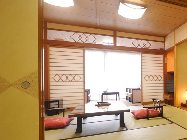 Imagen de la habitación del Hotel Yufuin Onsen Yufuin Kotobuki Hananosho. Foto 4