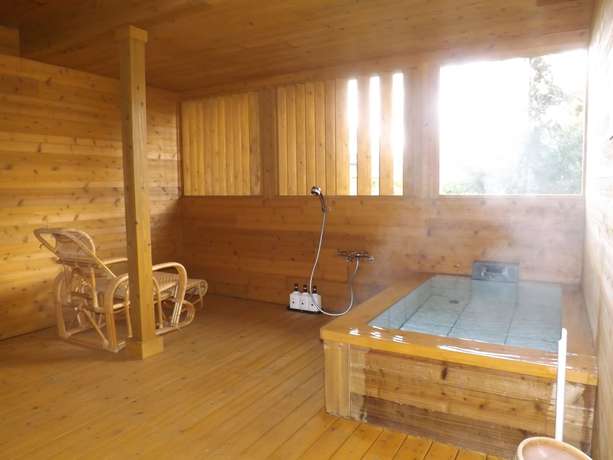 Imagen de la habitación del Hotel Yufuin Onsen Yufuin Kotobuki Hananosho. Foto 9