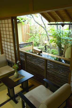 Imagen de la habitación del Hotel Yufuin Santokan. Foto 30
