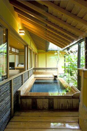 Imagen de la habitación del Hotel Yufuin Santokan. Foto 31