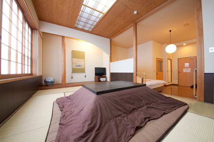 Imagen de la habitación del Hotel Yufuin Yawaragi-no-Sato Yadoya. Foto 13