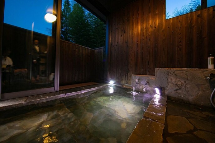 Imagen de la piscina del Hotel Yufuin Zen. Foto 28