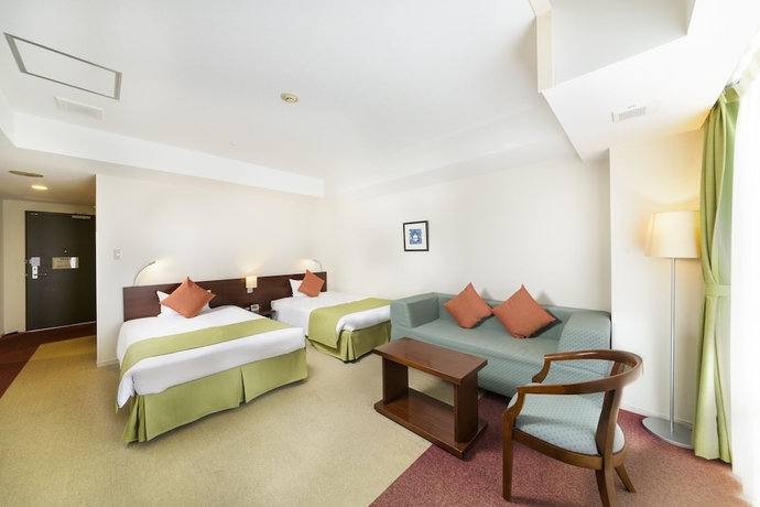 Imagen de la habitación del Hotel Yugaf Inn Okinawa. Foto 6