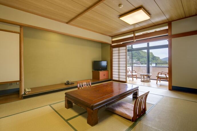 Imagen de la habitación del Hotel Yugawara Mizunokaori. Foto 31