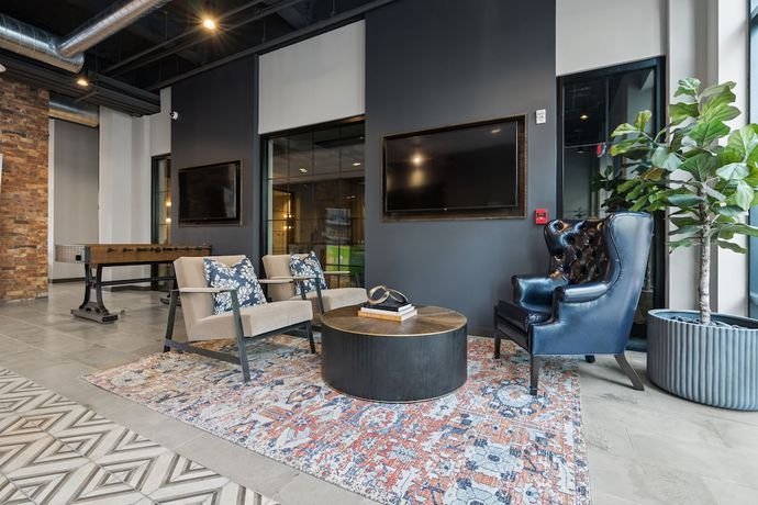 Imagen de los interiores del Hotel Yugo Guest Suites. Foto 13