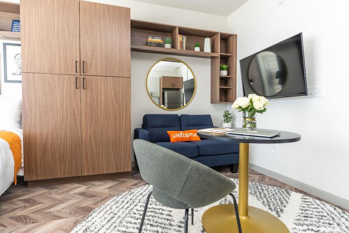 Imagen de la habitación del Hotel Yugo Guest Suites. Foto 9
